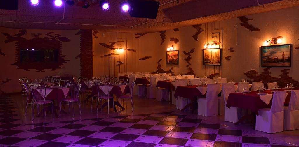 Agat Hotel Minsk Restaurant foto